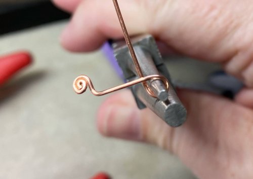 Susan LeGuyader's A New Twist on the Classic Ear Wire - Fleur-de-lis ear wires, Findings & Components, Toggles & Clasps, Earwire & Headpin, Findings, Clasps, Components, Use either chain nose or round nose pliers